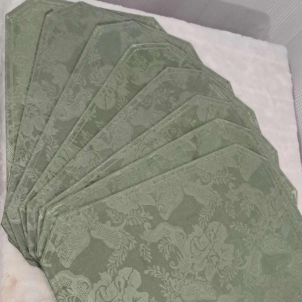Elegant Cloth Floral Table Placemats Set
